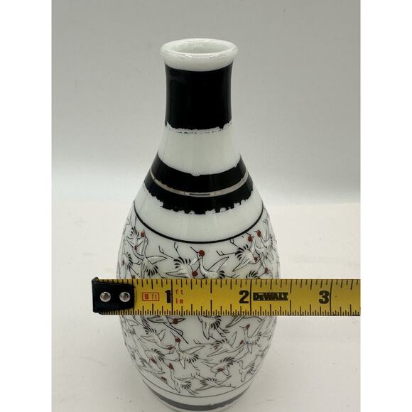Vintage Japanese 1000 Cranes Tokkuri Sake Bottle, 6" - Picture 7 of 7